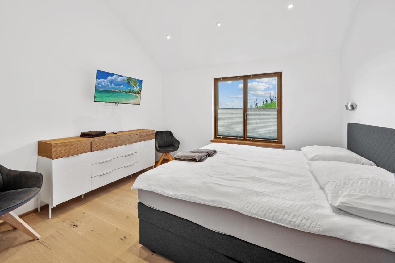 Luxus Chalet Max Glanz an der Weinstrasse Luaran gambar