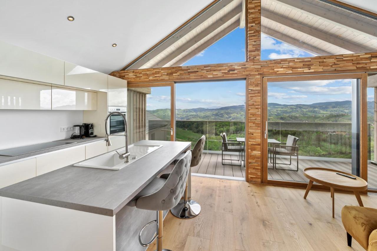 Luxus Chalet Max Glanz an der Weinstrasse Luaran gambar